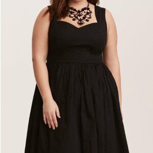 Torrid Black Poplin Dress 20